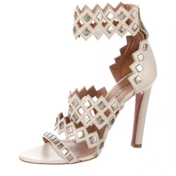 ALAÏA White calfskin LASER CUT stud SANDAL SZ 35.5 - Picture 4 of 17